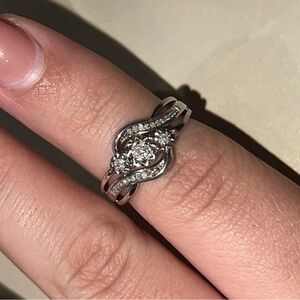 Elegant Silver Women's Ring with Crystals